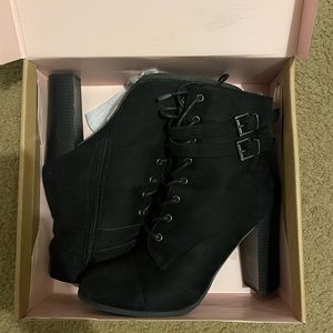 Lace up heeled ankle boots